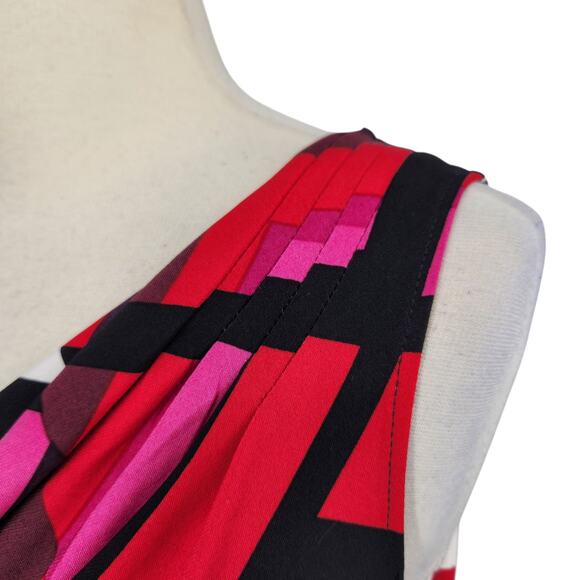 Calvin Klein Top – Geometric Chevron Sleeveless with Draped Neckline Stretch Fit - Picture 2 of 7